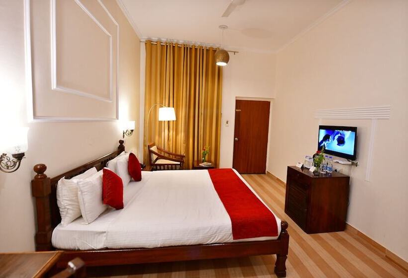 فندق Kadamb Kunj Resort   Bharatpur