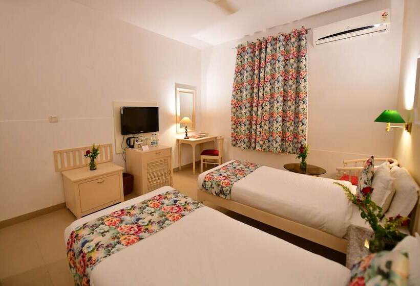 فندق Kadamb Kunj Resort   Bharatpur