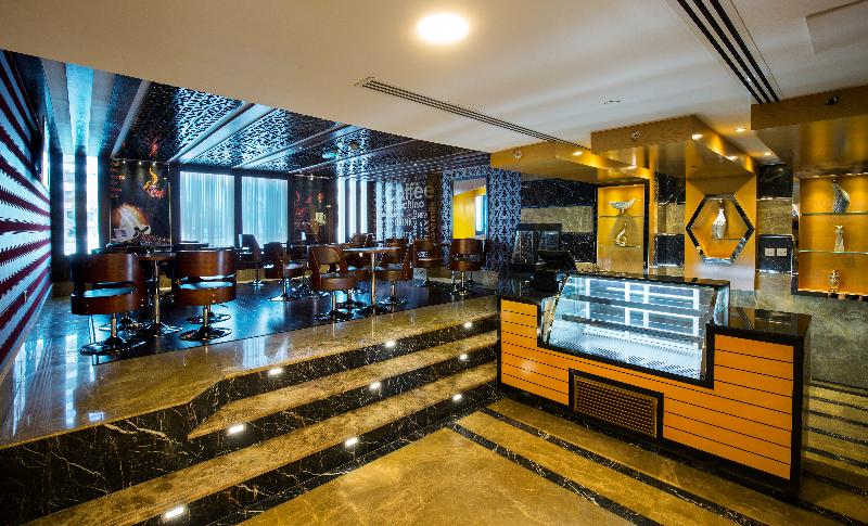 Отель Queen Palace