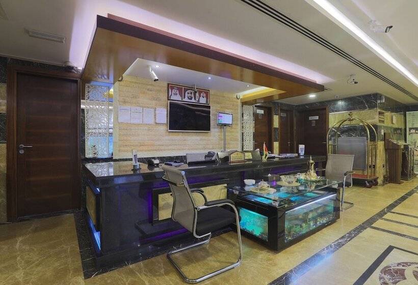 Отель Queen Palace