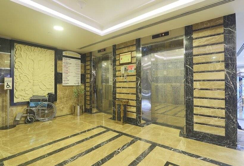 Отель Queen Palace