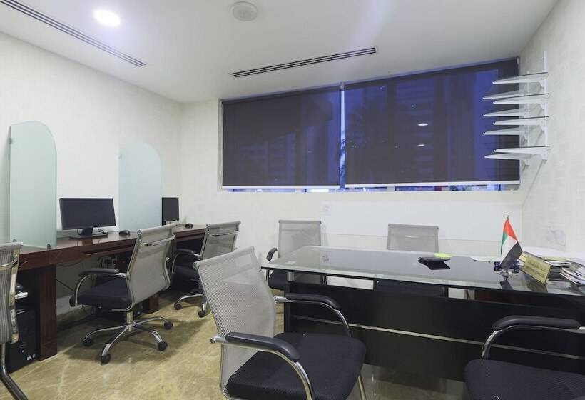 Отель Queen Palace