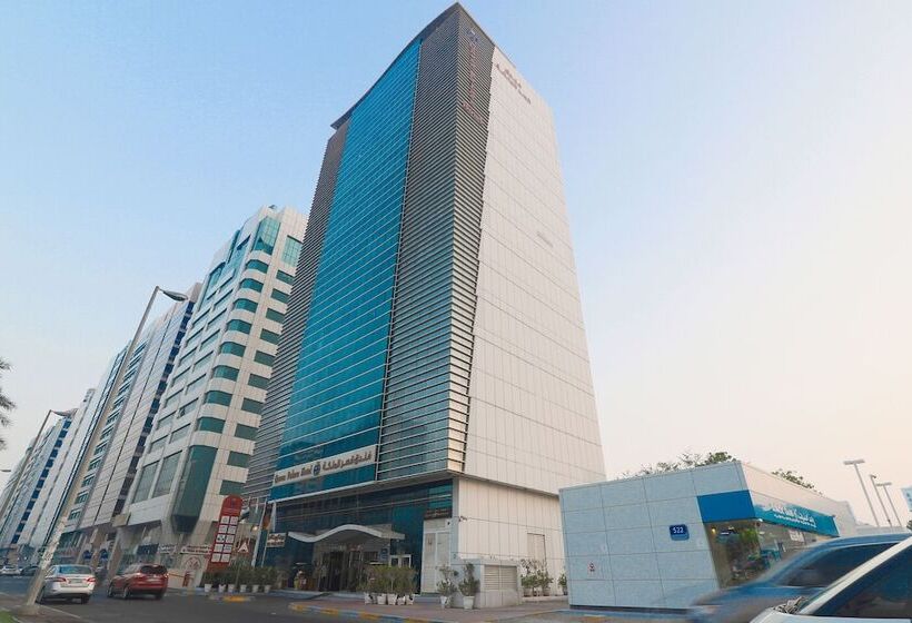 Отель Queen Palace