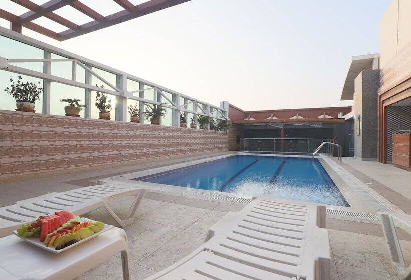 Отель Queen Palace