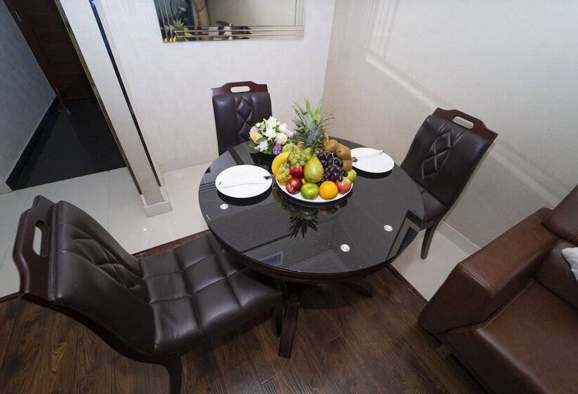 Отель Queen Palace