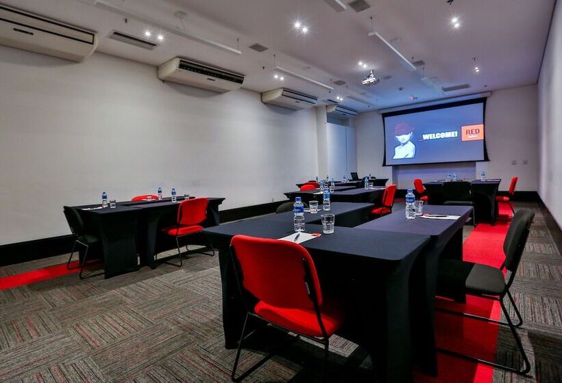 Отель Radisson Red Campinas