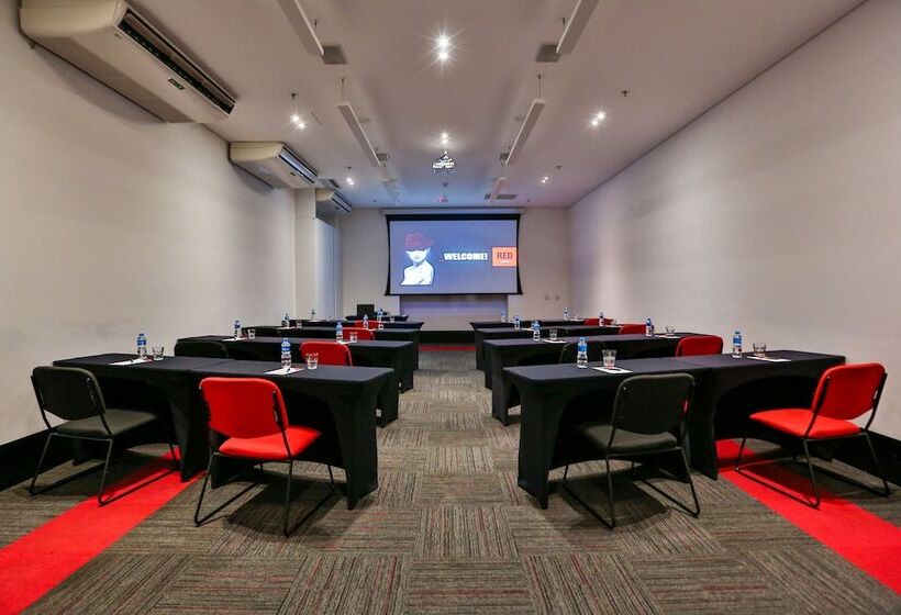 Отель Radisson Red Campinas