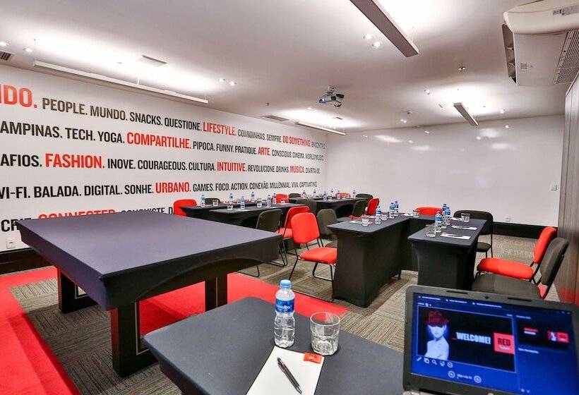 Отель Radisson Red Campinas