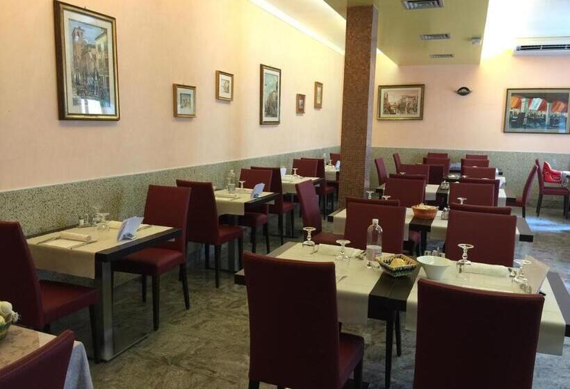 ホテル Ragno D Oro