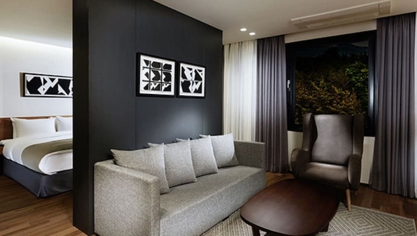 בית מלון כפרי Ramada By Wyndham Gunsan