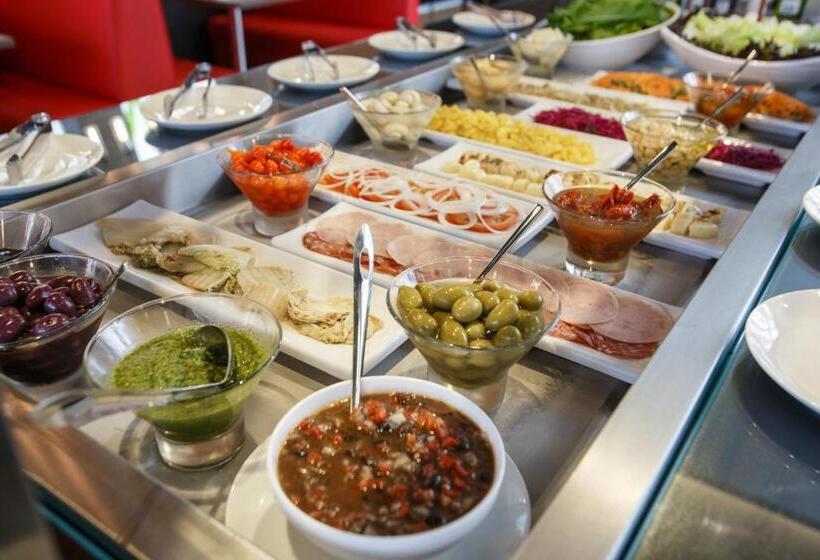 בית מלון כפרי Ramada By Wyndham Campinas Viracopos