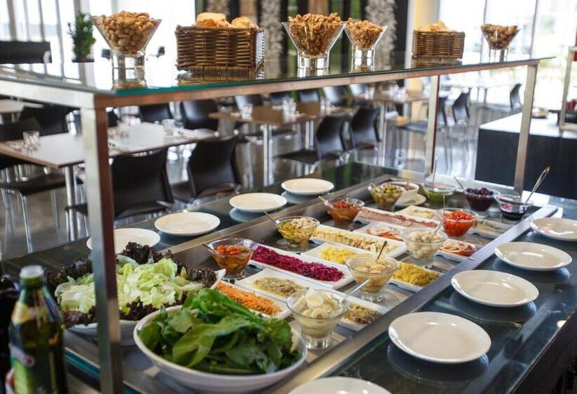 בית מלון כפרי Ramada By Wyndham Campinas Viracopos