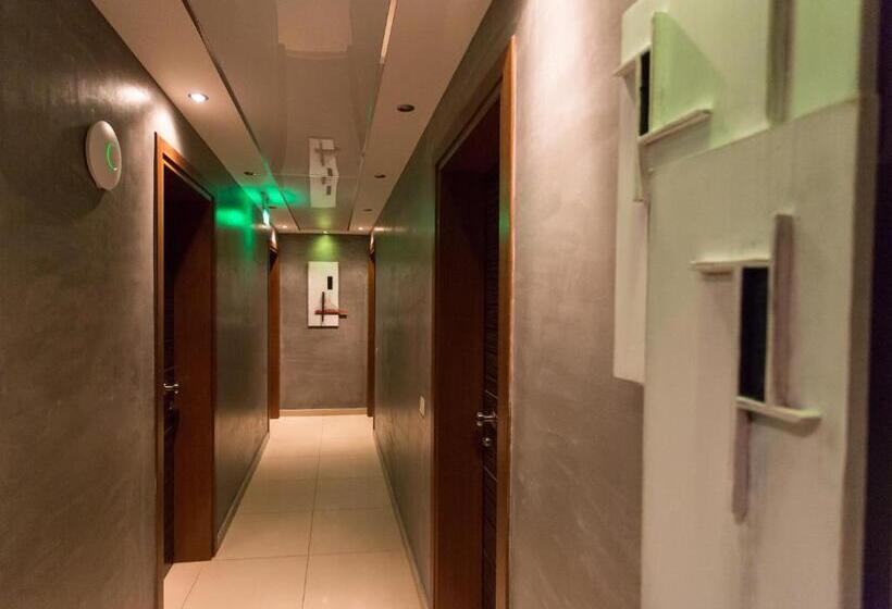 酒店 Rastoni Helvetia