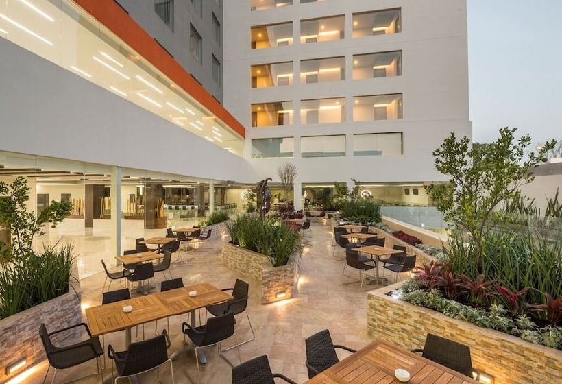 בית מלון כפרי Real Inn Celaya