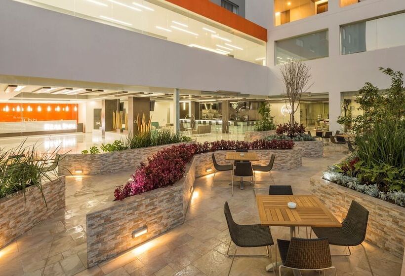 בית מלון כפרי Real Inn Celaya