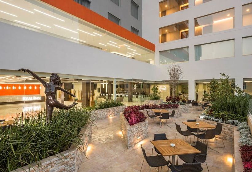 בית מלון כפרי Real Inn Celaya