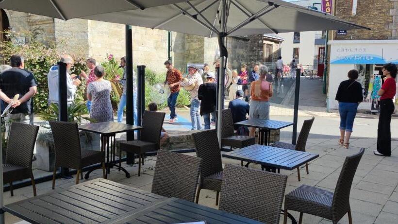 Отель Restaurant Lesage