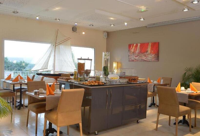 Отель Restaurant Lesage