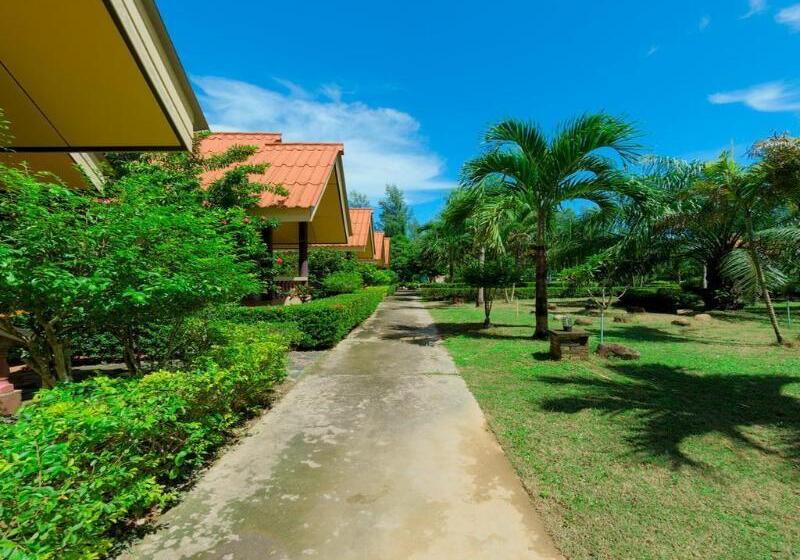 호텔 Rim Khao Resort