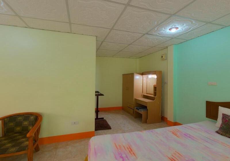 호텔 Rim Khao Resort