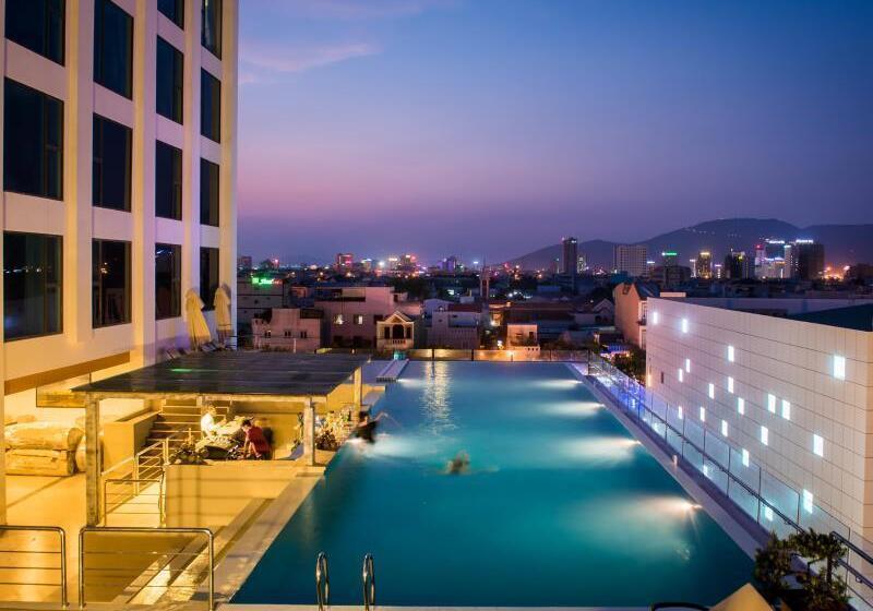 Royal Lotus Hotel Danang