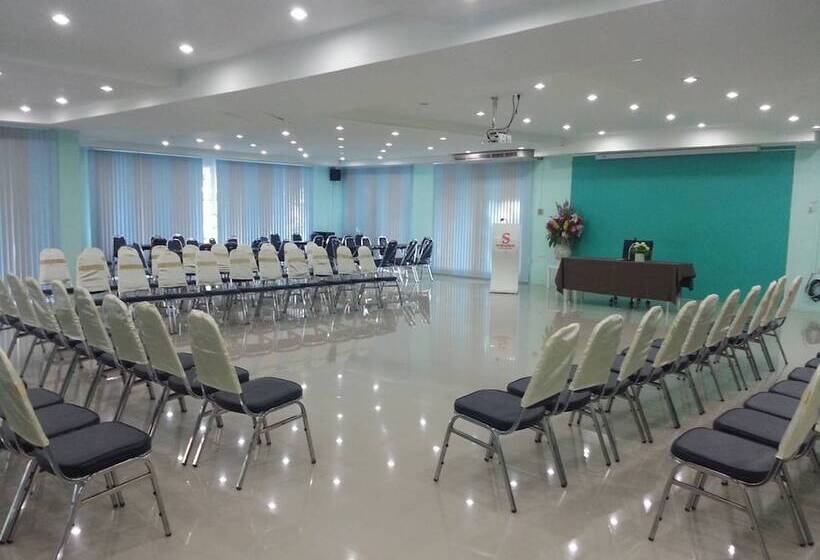 ホテル Saithong Resort