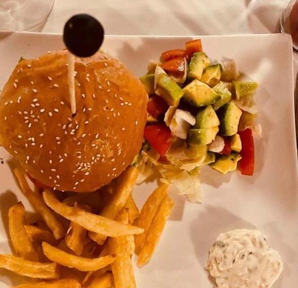 فندق Samaki Lodge