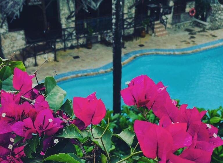 فندق Samaki Lodge