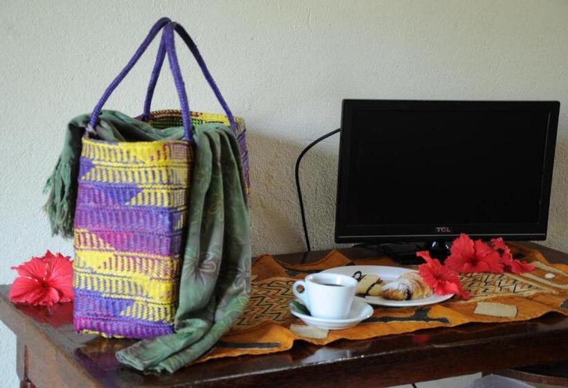 فندق Samaki Lodge