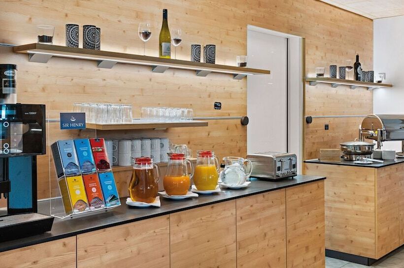 Hey Lou Hotel Piding