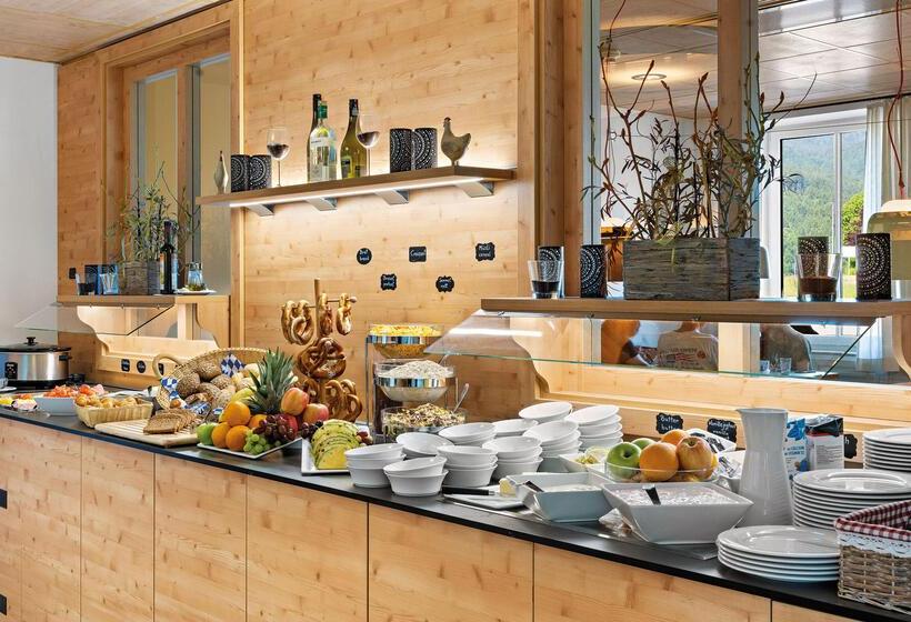 Hey Lou Hotel Piding