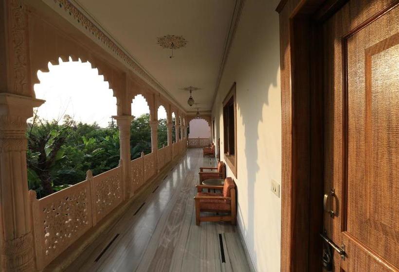 בית מלון כפרי Sunbird