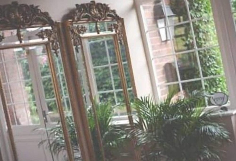 酒店 The Coach House