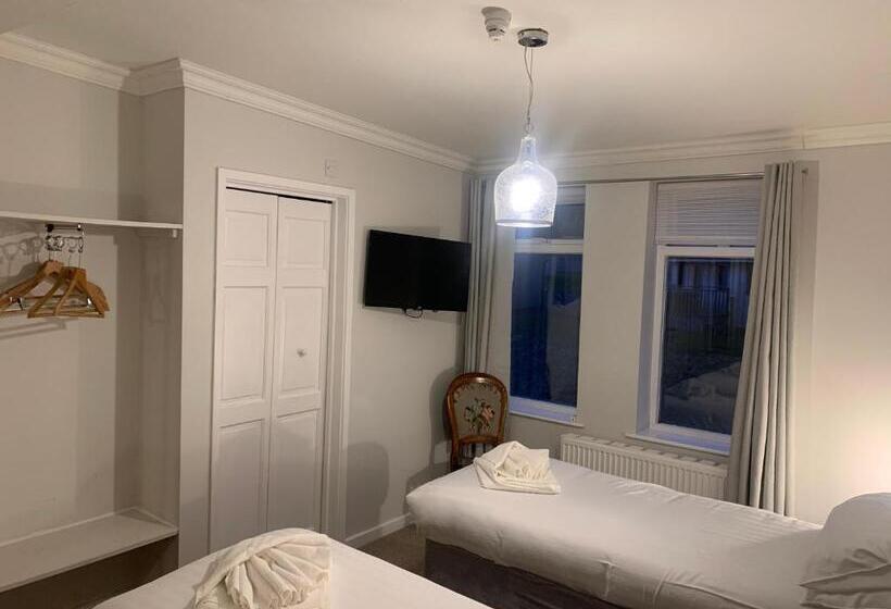 酒店 The Coach House