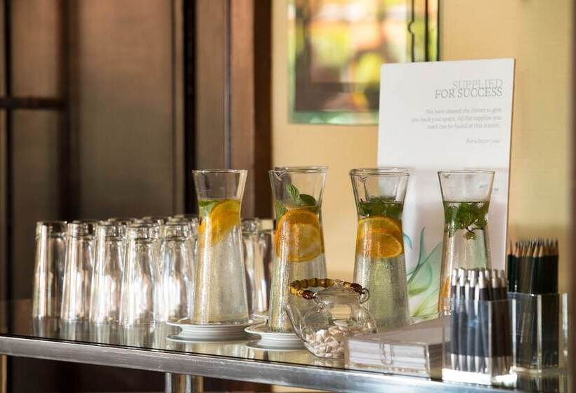 Отель The Westin Jakarta