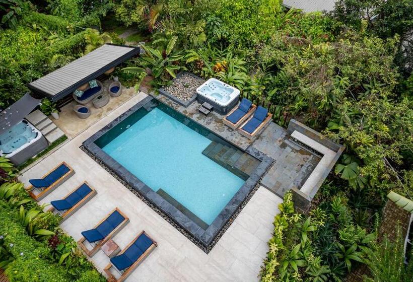 Tifakara Boutique Hotel & Birding Oasis