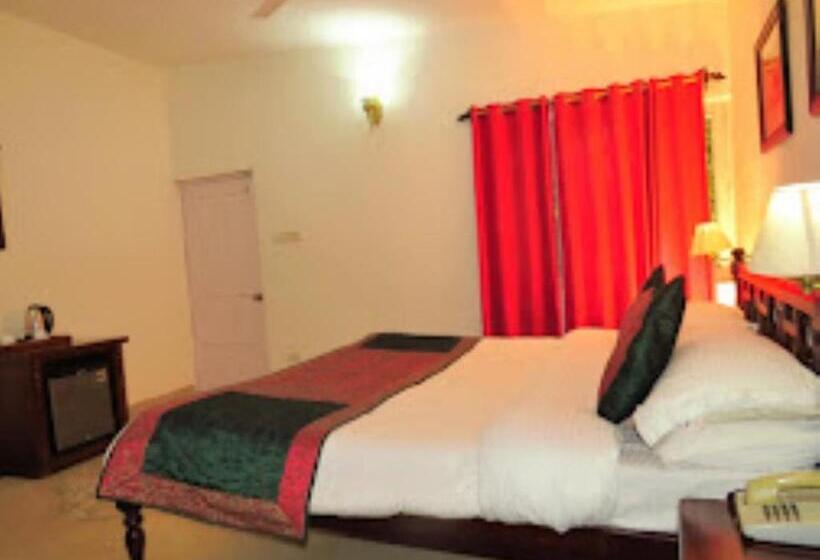 בית מלון כפרי Tiger Lagoon Bandhavgarh