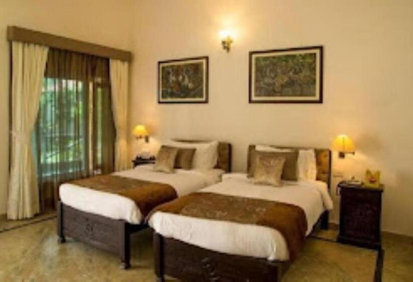 בית מלון כפרי Tiger Lagoon Bandhavgarh