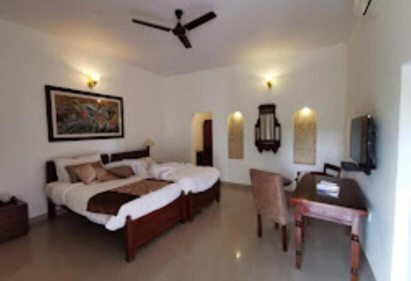 בית מלון כפרי Tiger Lagoon Bandhavgarh