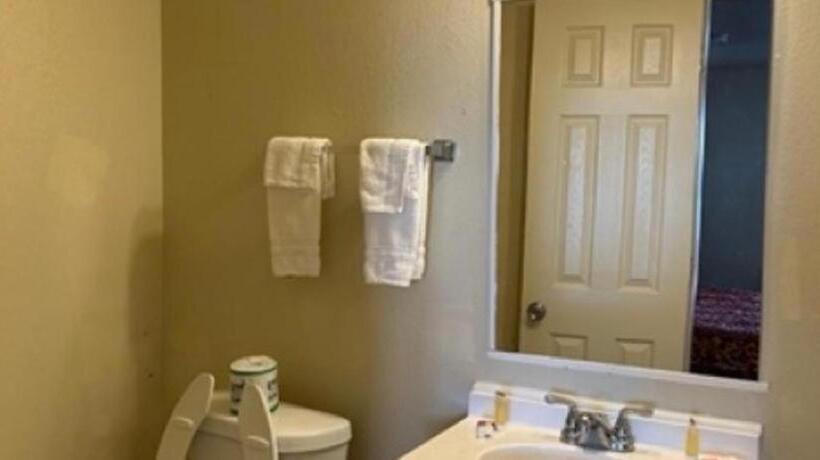 فندق Travelodge by Wyndham Gallup