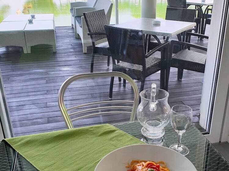 בית מלון כפרי Villaggio La Pescaccia