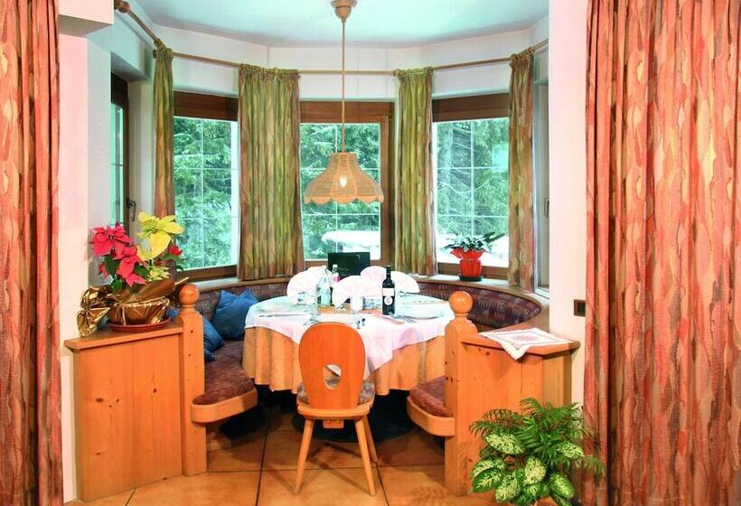 هتل Villetta Maria Cottage