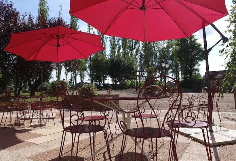 فندق Vvf Bourgogne Auxois Morvan