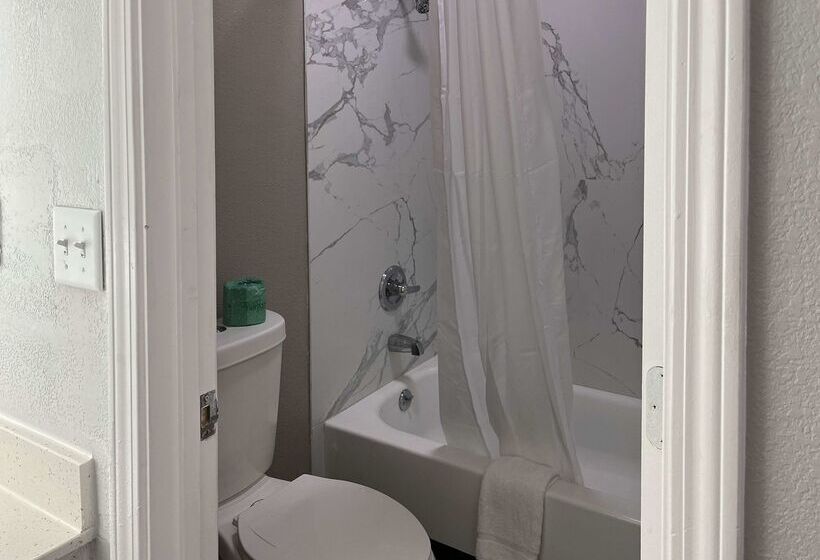 Motel 6 Lafayette, In