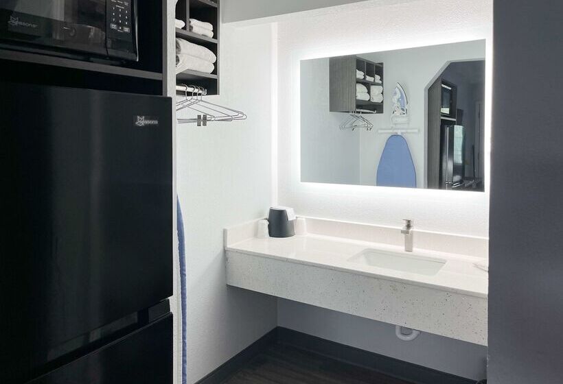 Motel 6 Lafayette, In