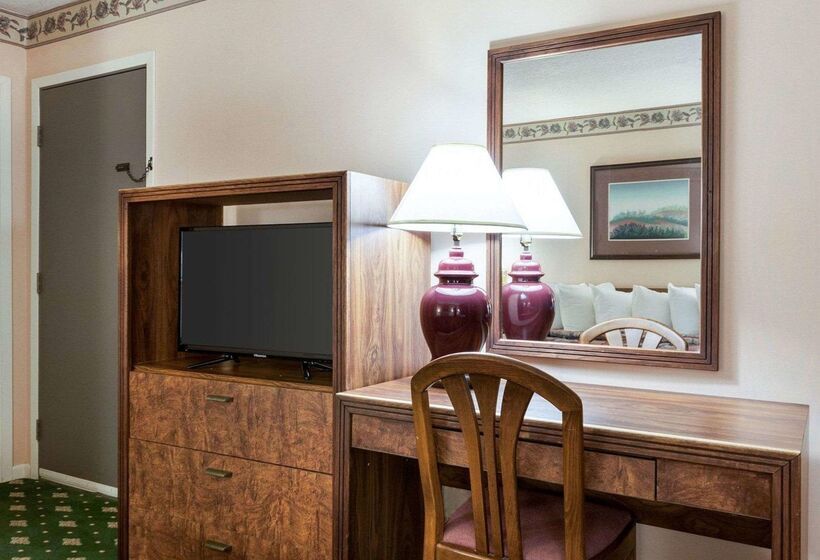 Мотель Rodeway Inn