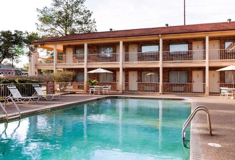 Мотель Rodeway Inn