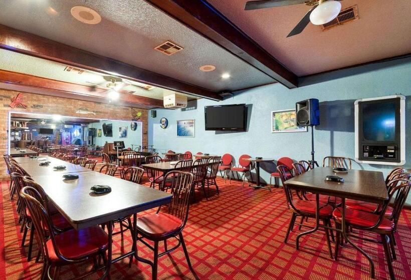 Мотель Rodeway Inn