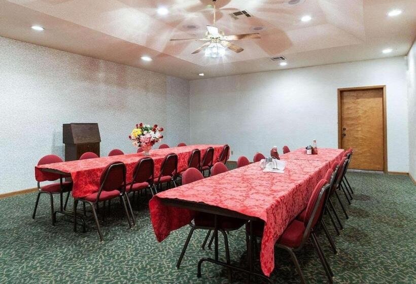 فندق على الطريق Rodeway Inn