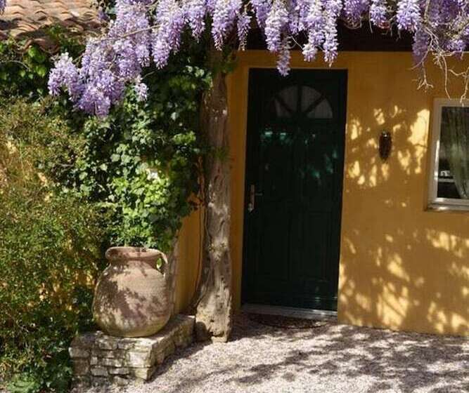 펜션 Le Mas Des Aludes